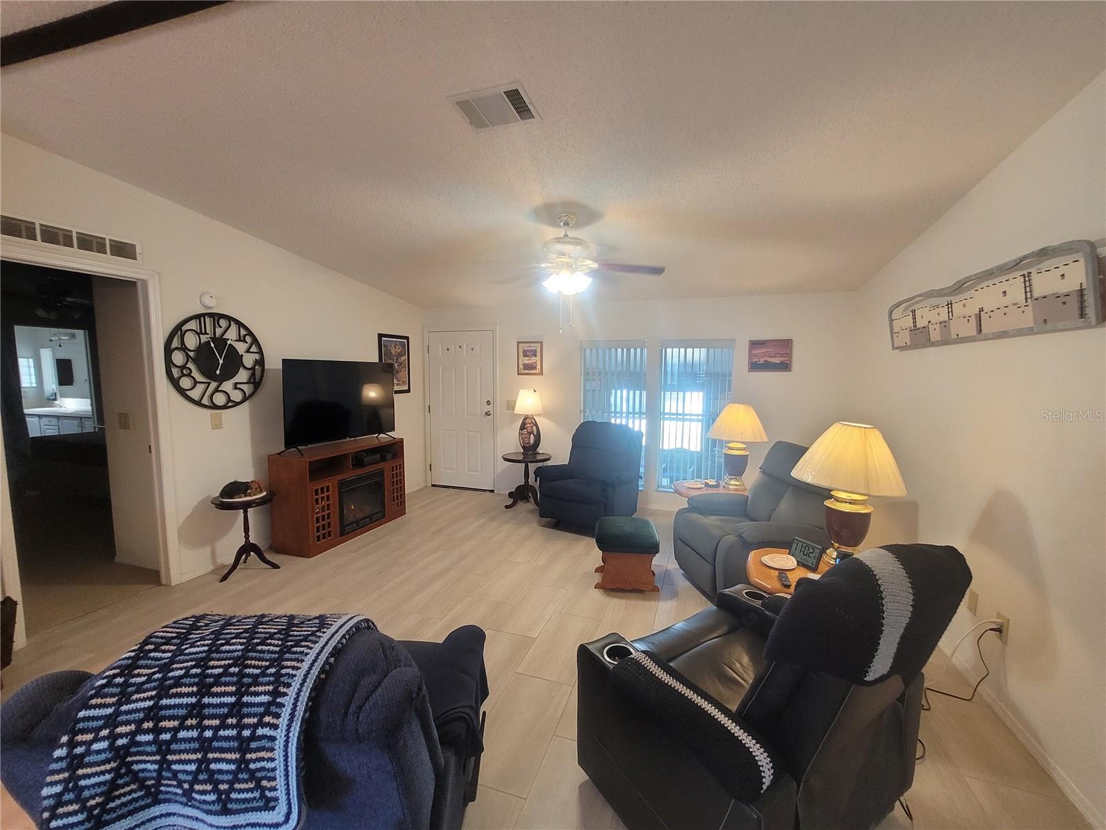 1537 BLUE LAKE DR, LAKELAND, FL, 33801