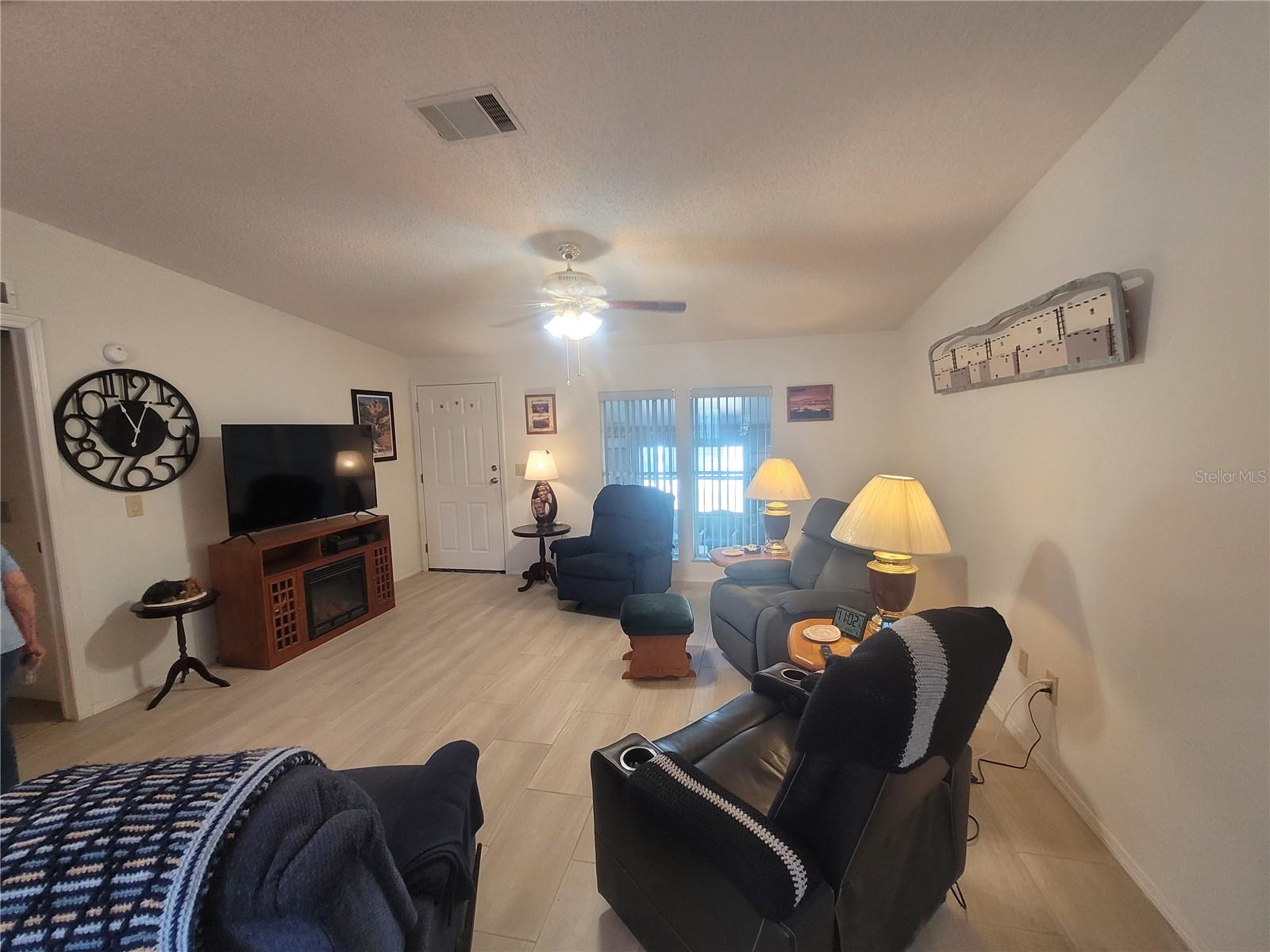 1537 BLUE LAKE DR, LAKELAND, FL, 33801