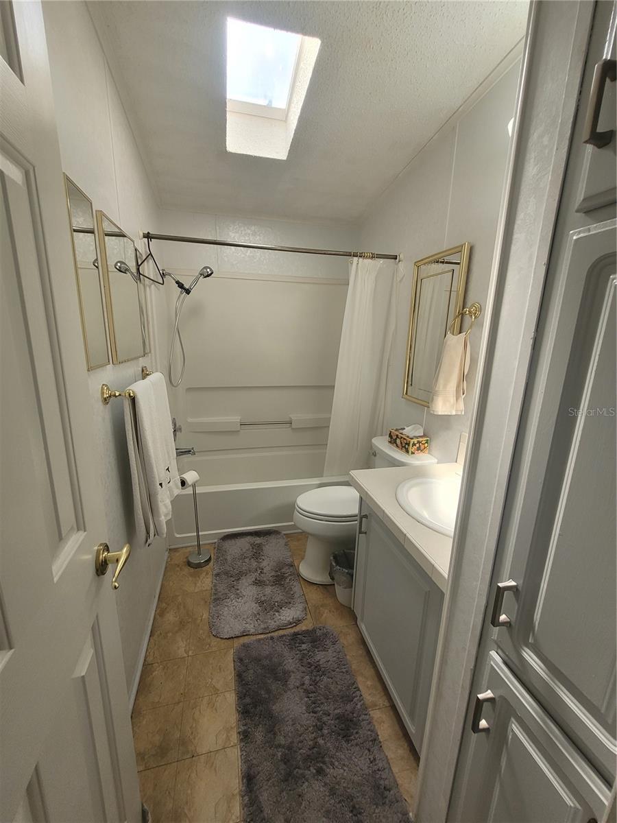 1537 BLUE LAKE DR, LAKELAND, FL, 33801