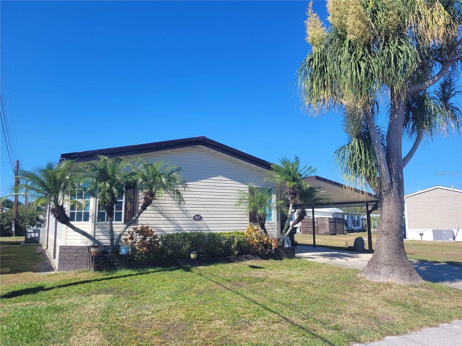 1537 BLUE LAKE DR, LAKELAND, FL, 33801