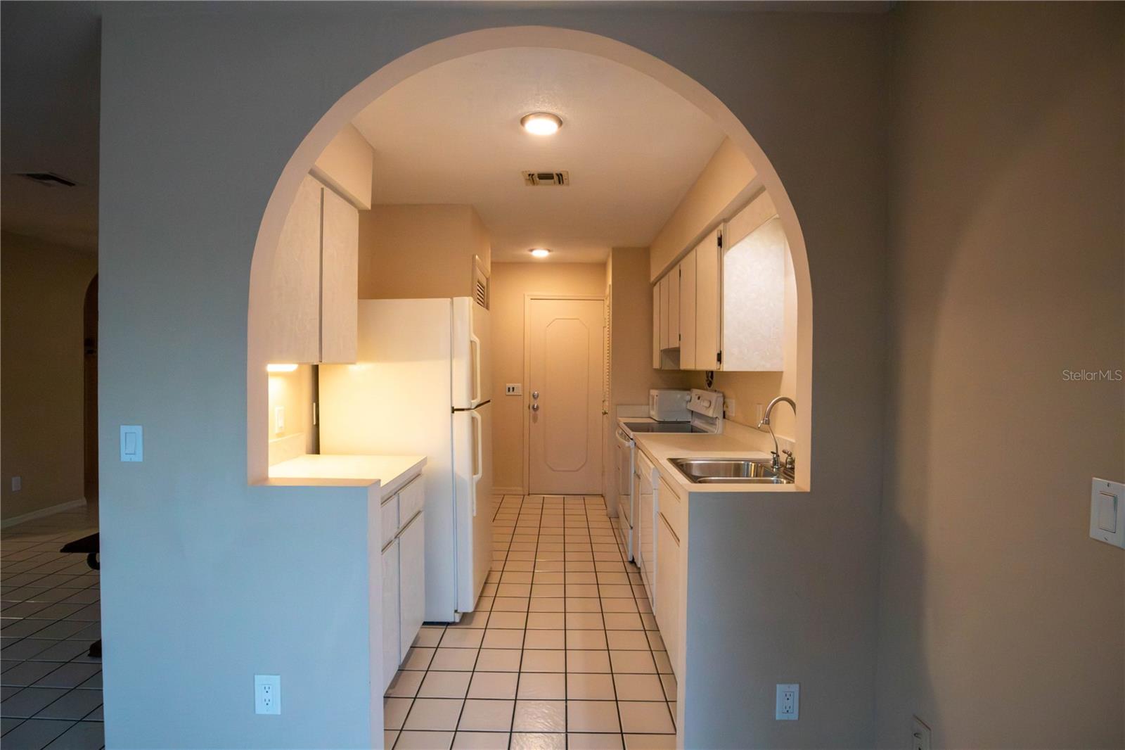 128 BEDFORD DR NE, PORT CHARLOTTE, FL, 33952