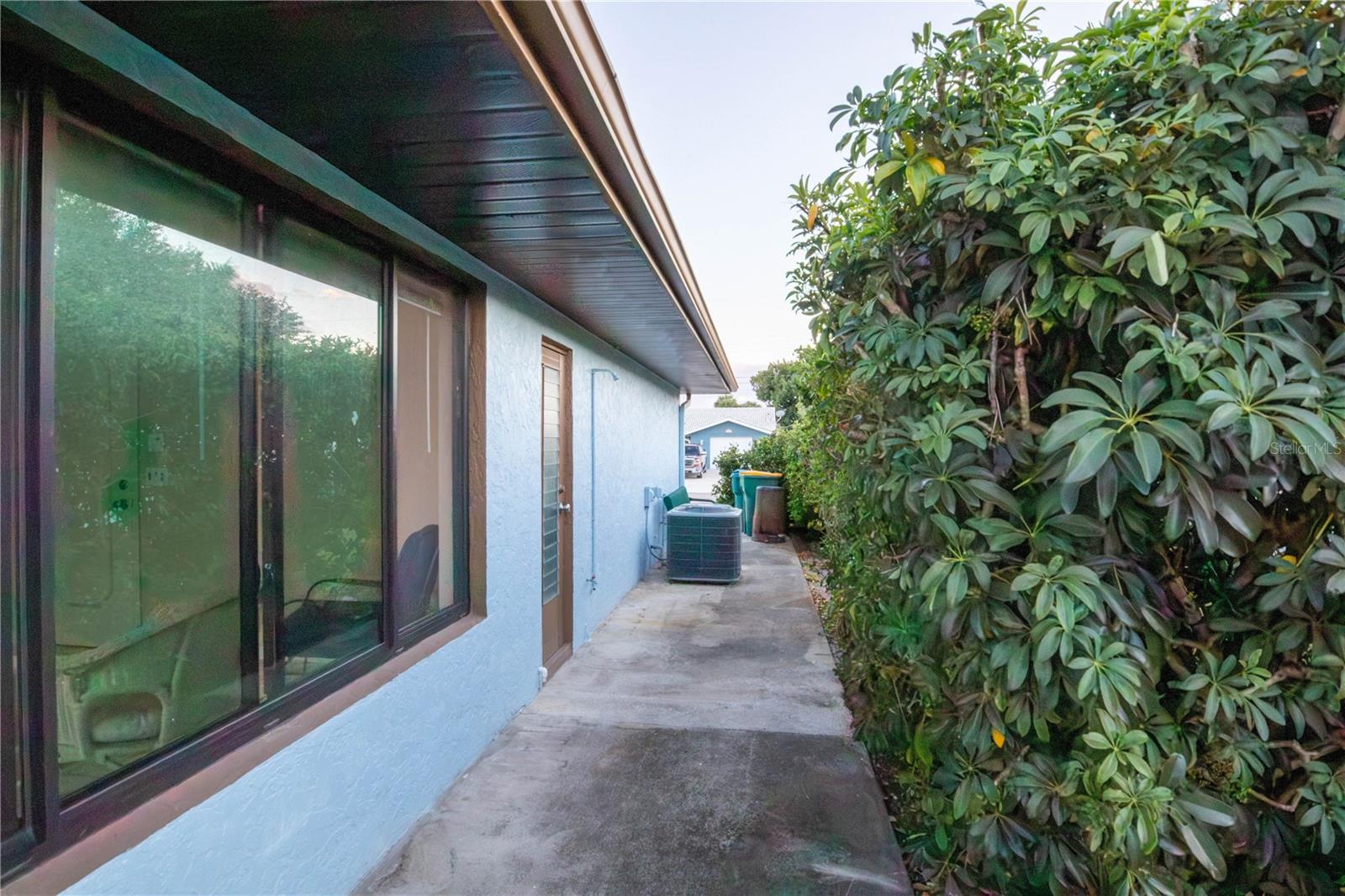 128 BEDFORD DR NE, PORT CHARLOTTE, FL, 33952