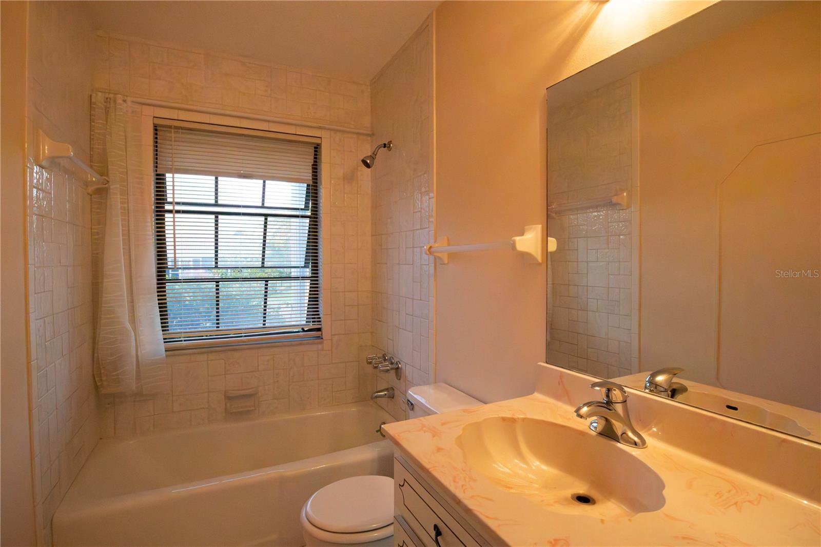 128 BEDFORD DR NE, PORT CHARLOTTE, FL, 33952