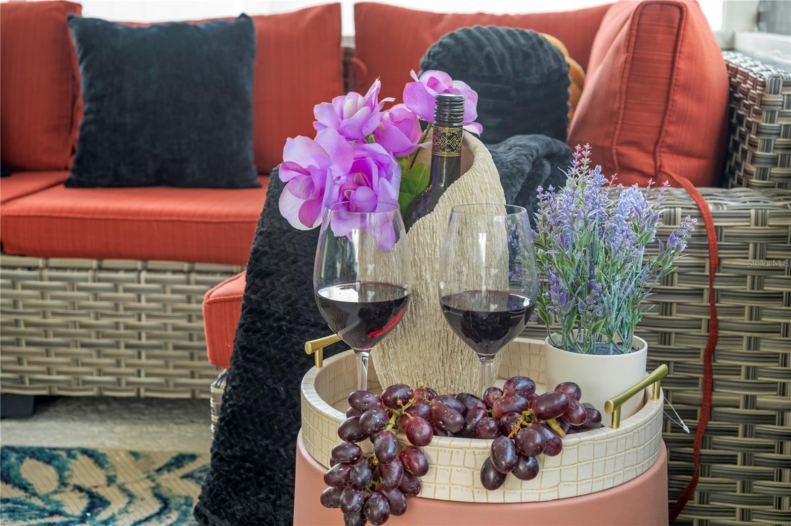 8693 PINETREE DR E, SEMINOLE, FL, 33772