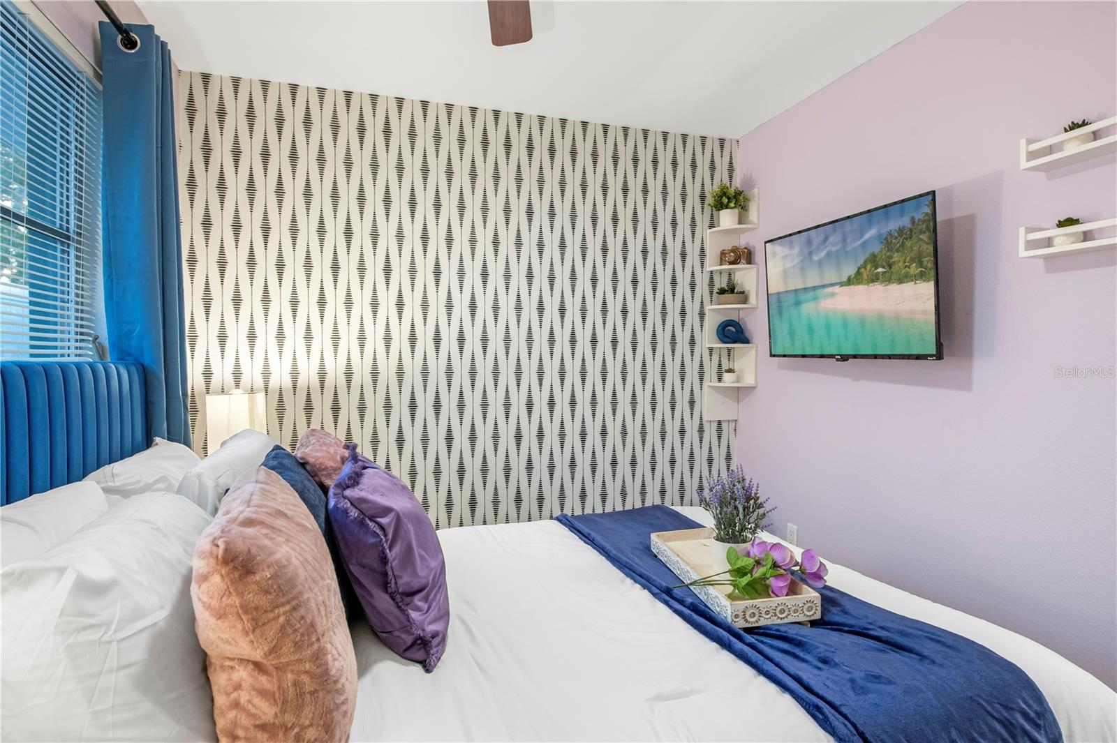 8693 PINETREE DR E, SEMINOLE, FL, 33772