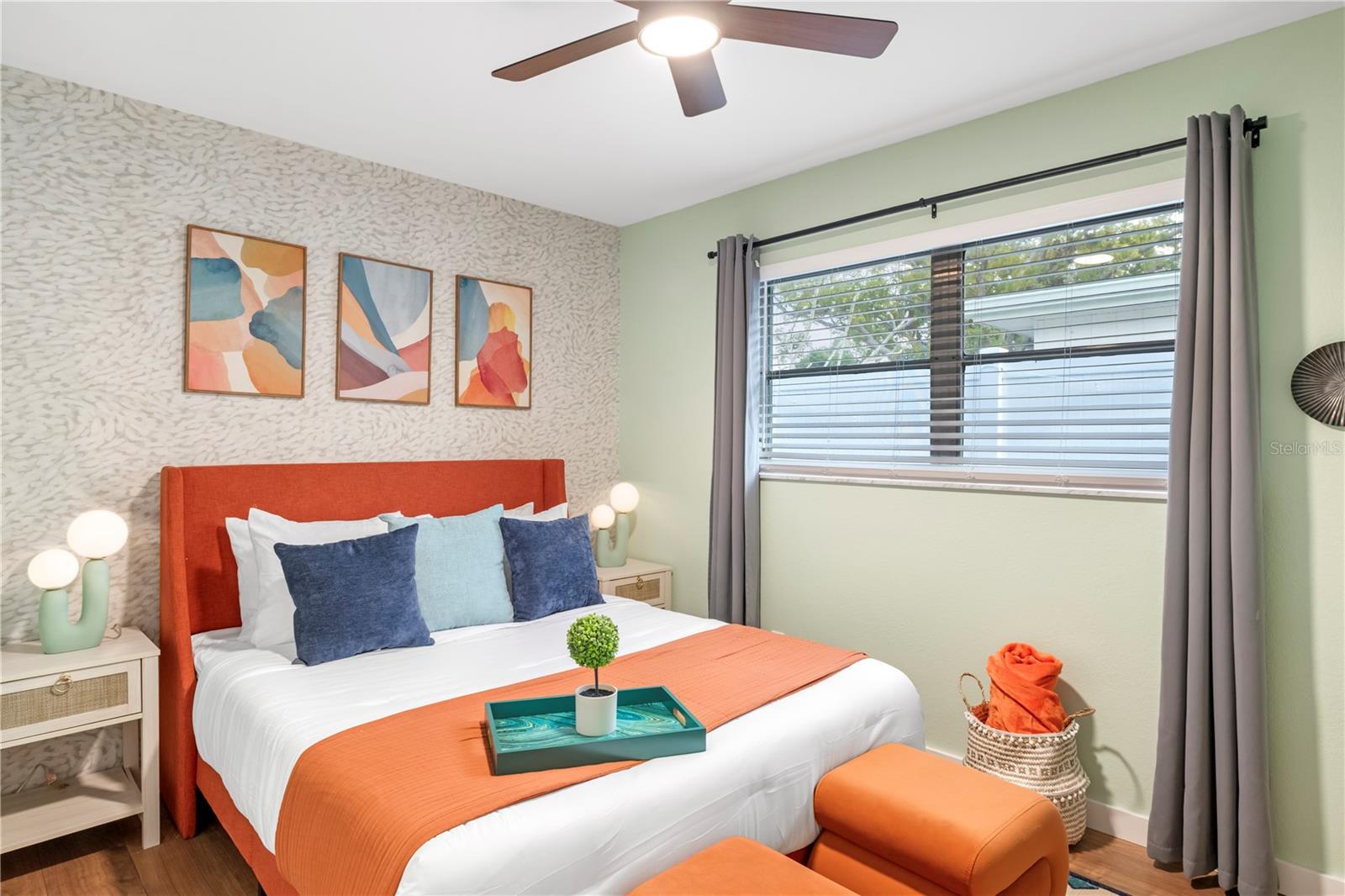 8693 PINETREE DR E, SEMINOLE, FL, 33772