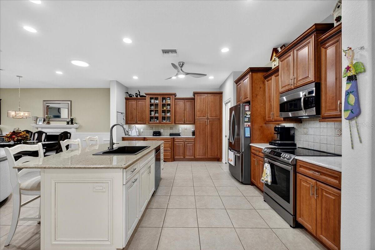 360 MOTORCOACH DR S, POLK CITY, FL, 33868