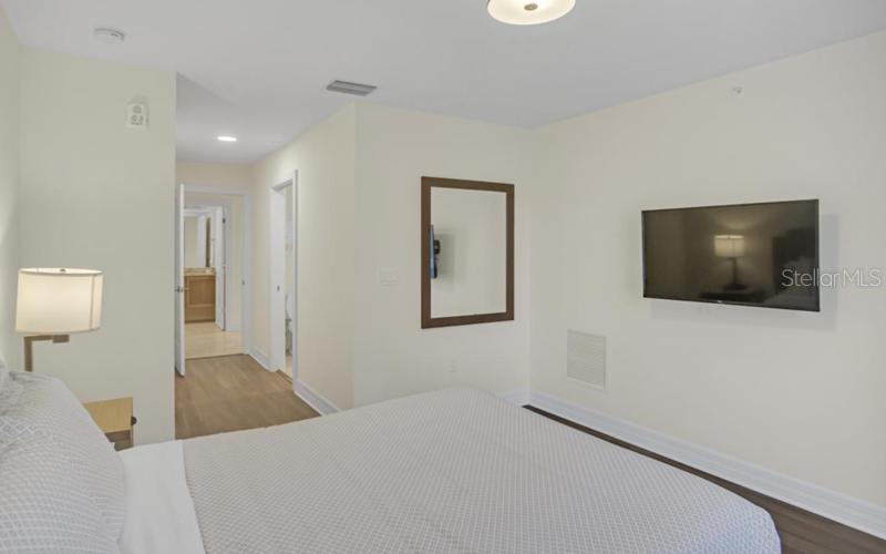 24 AVALON ST #305, CLEARWATER BEACH, FL, 33767