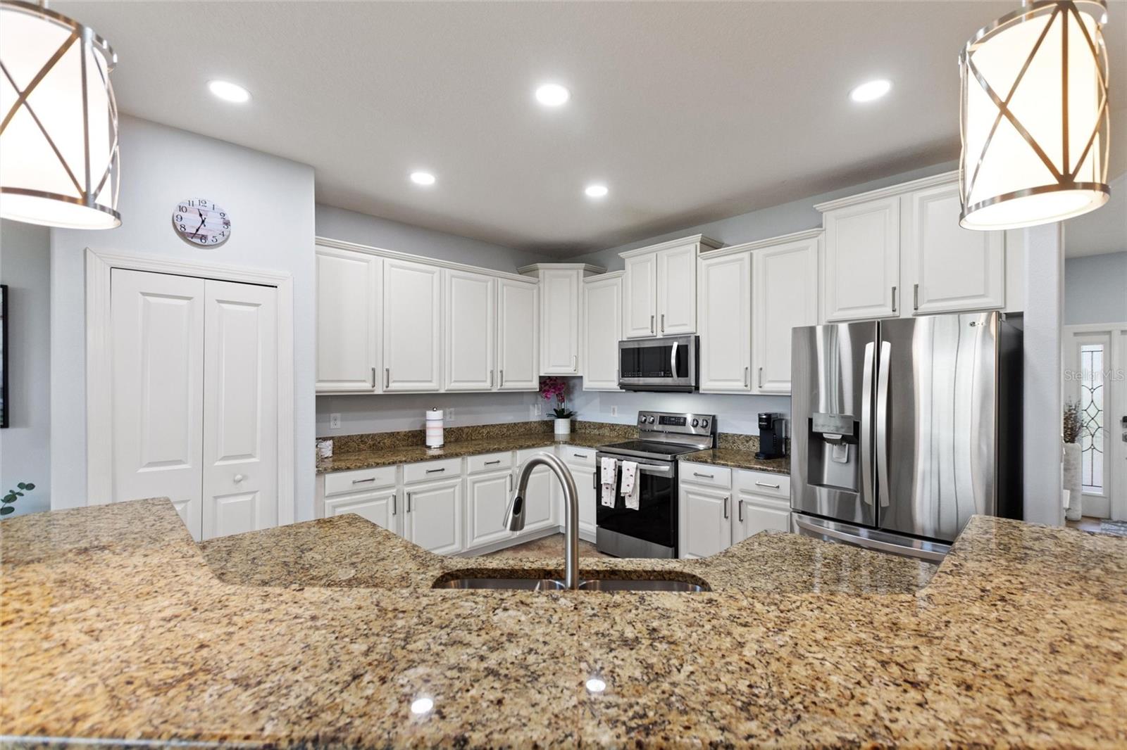 8924 DOVE VALLEY WAY, DAVENPORT, FL, 33896