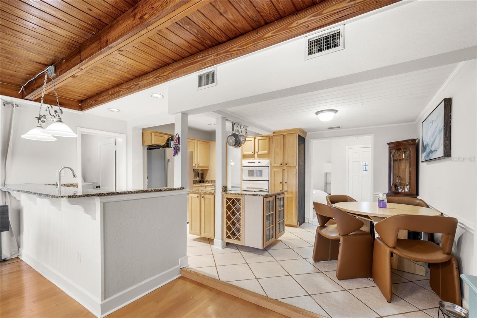 807 SILVER DR, ORLANDO, FL, 32804