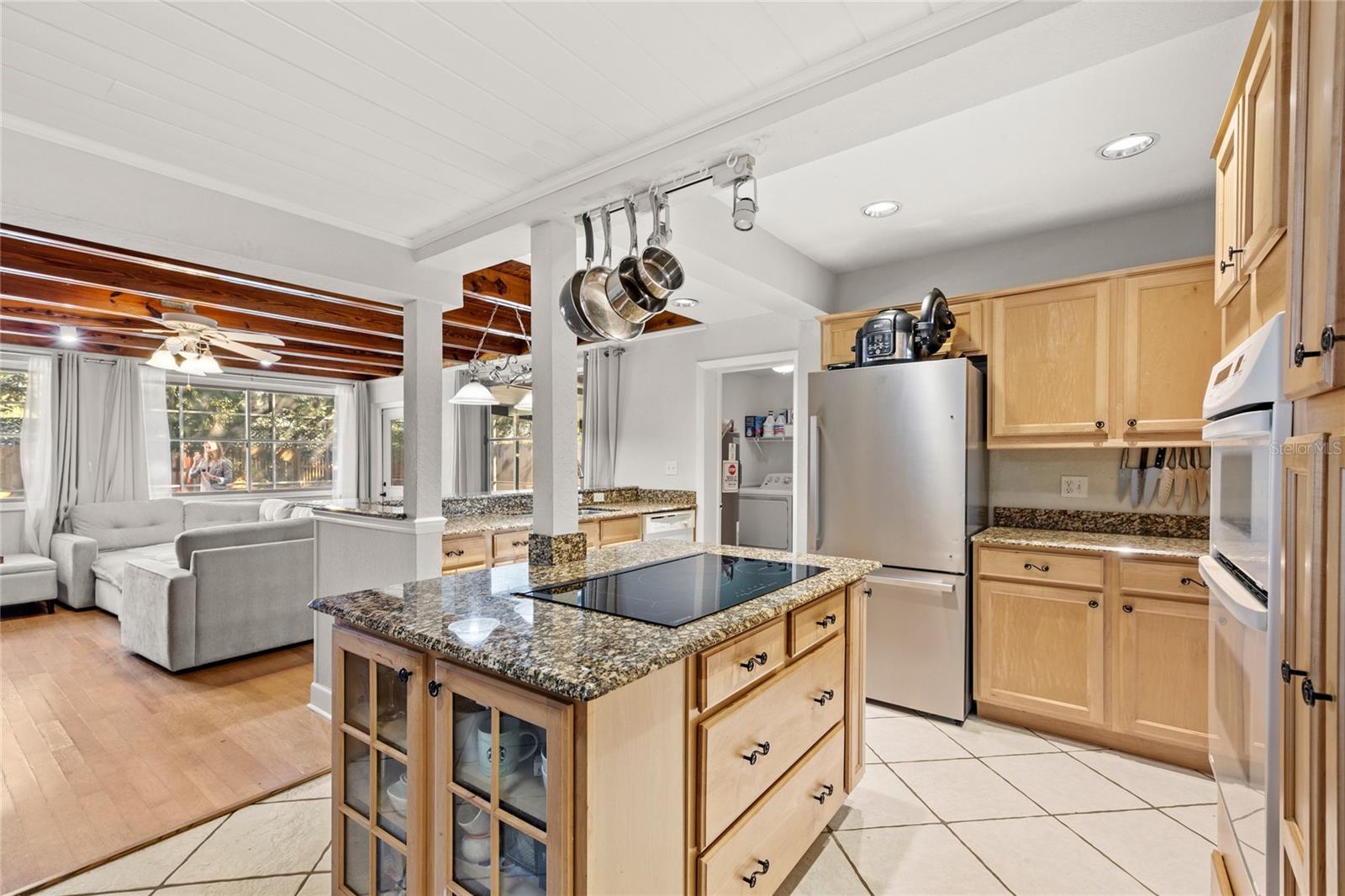 807 SILVER DR, ORLANDO, FL, 32804