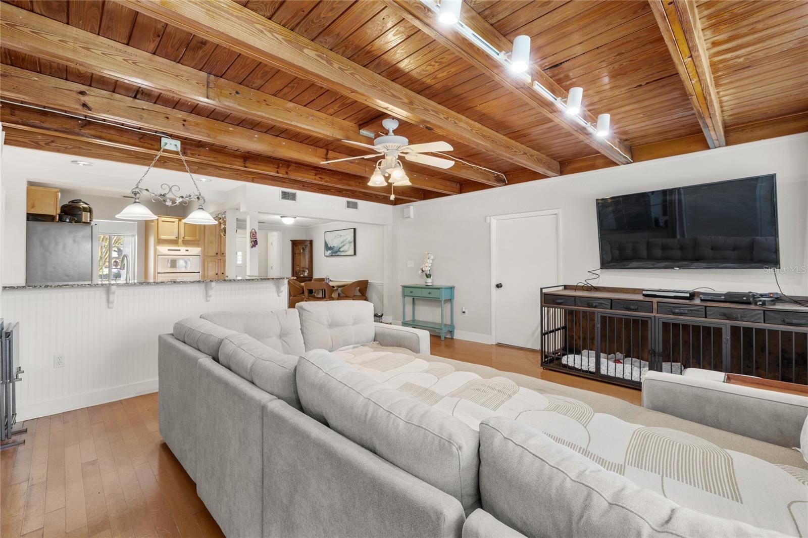 807 SILVER DR, ORLANDO, FL, 32804