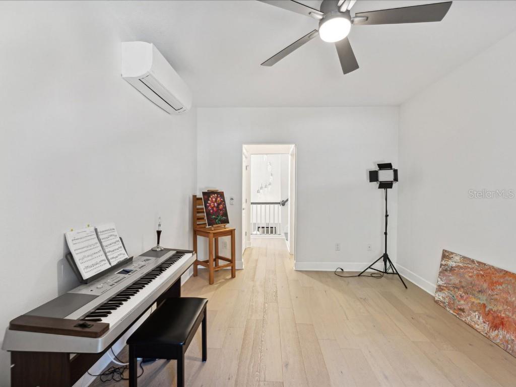 4916 3RD ST N, ST PETERSBURG, FL, 33703