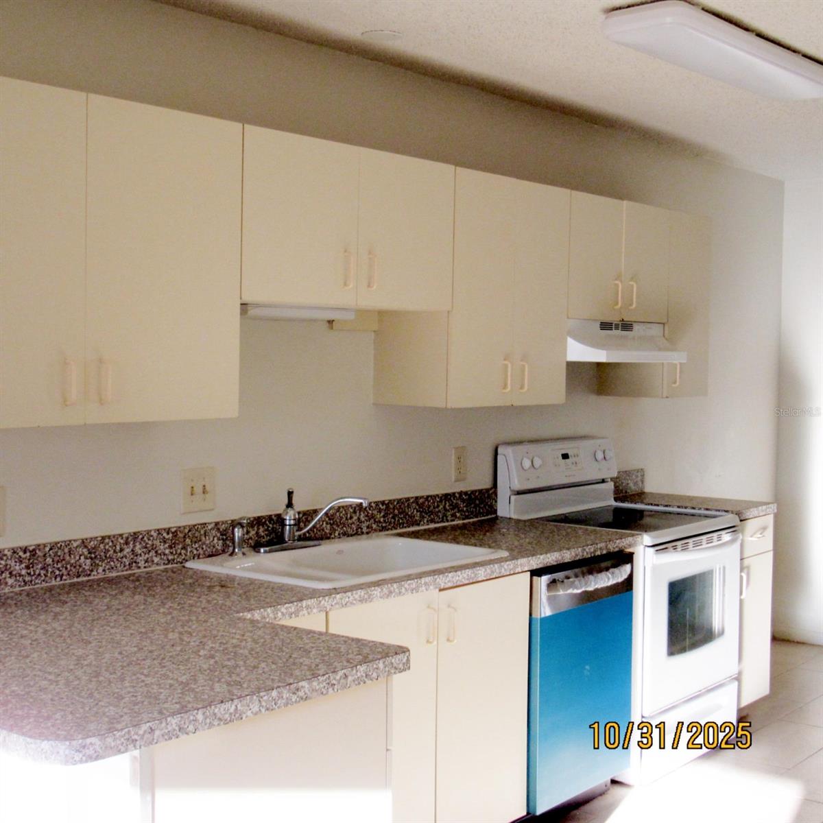 2050 OLEANDER BLVD #10-106, FORT PIERCE, FL, 34950