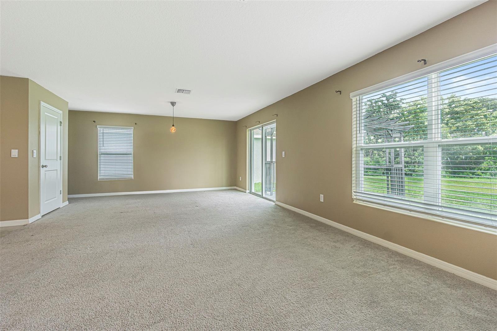 13648 WHISKEY DAISY DR, DADE CITY, FL, 33525