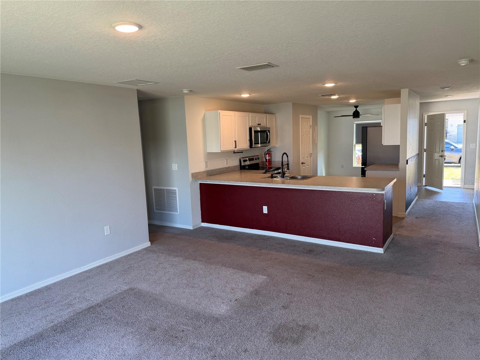 24 ROCKINGHAM LN, PALM COAST, FL, 32164