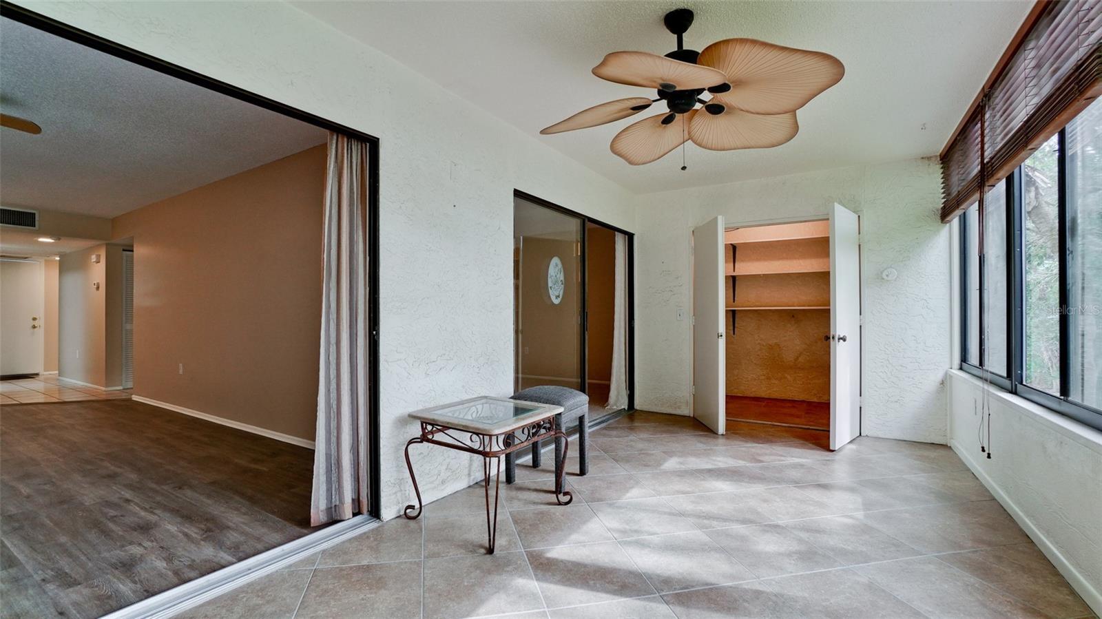 811 OAK DR #811, BRADENTON, FL, 34210