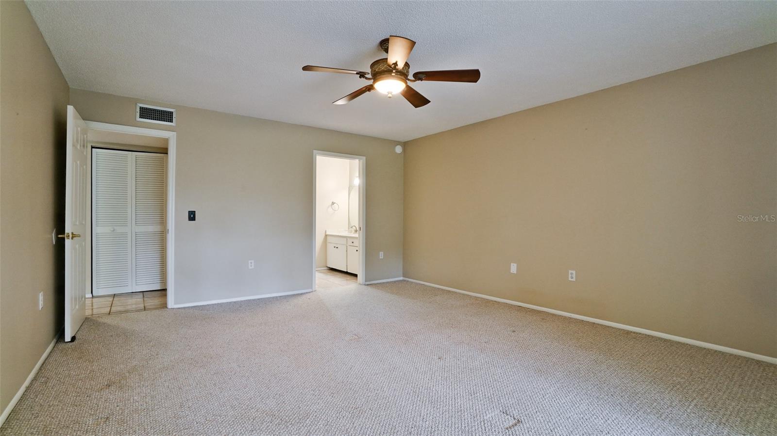 811 OAK DR #811, BRADENTON, FL, 34210