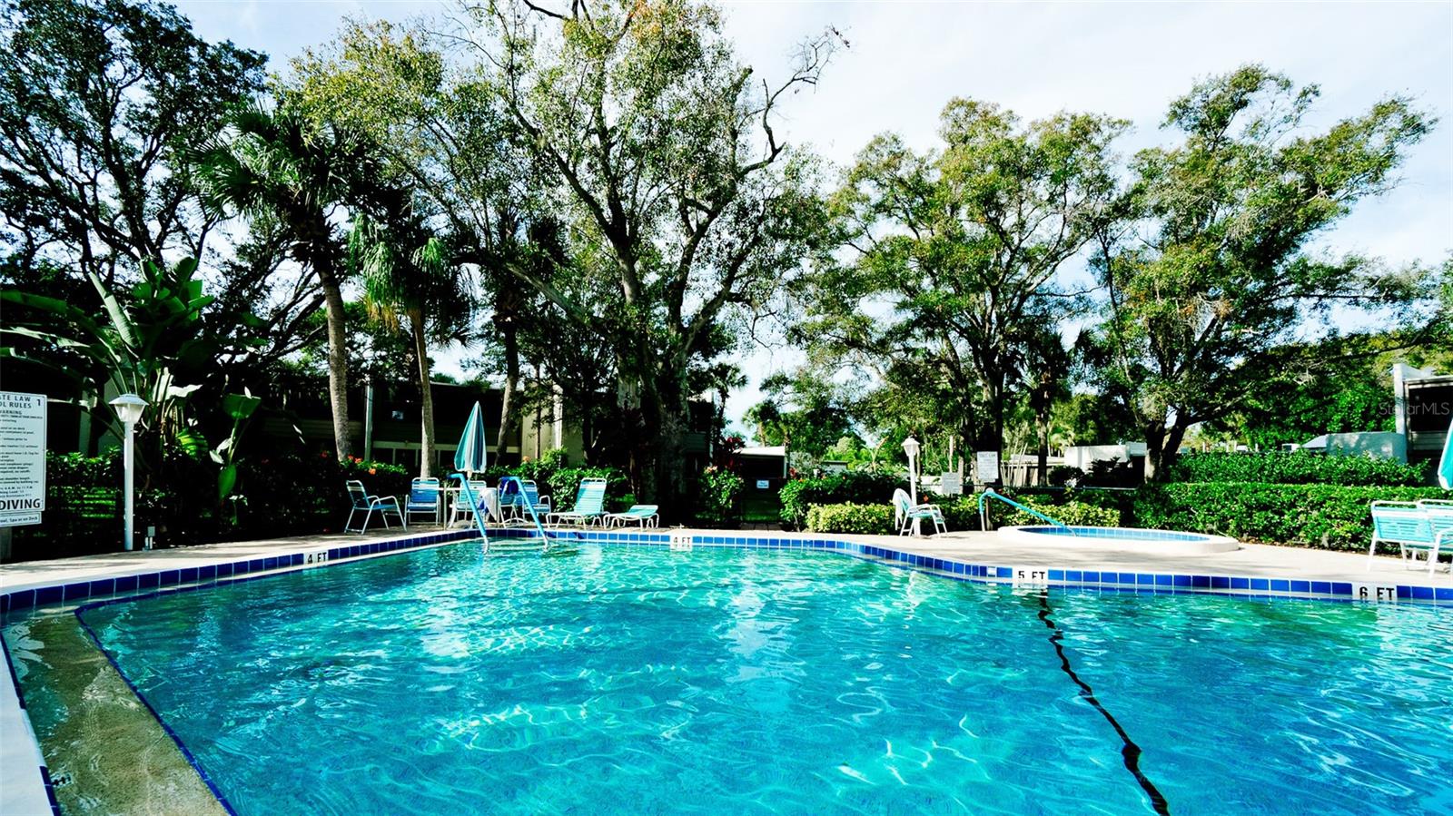 811 OAK DR #811, BRADENTON, FL, 34210