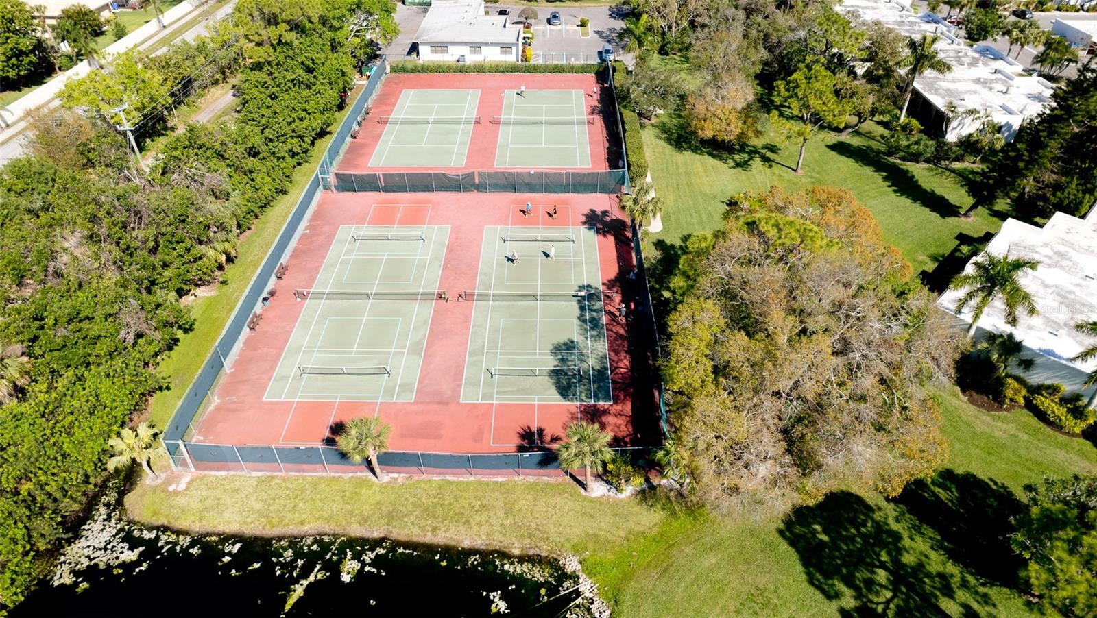 811 OAK DR #811, BRADENTON, FL, 34210