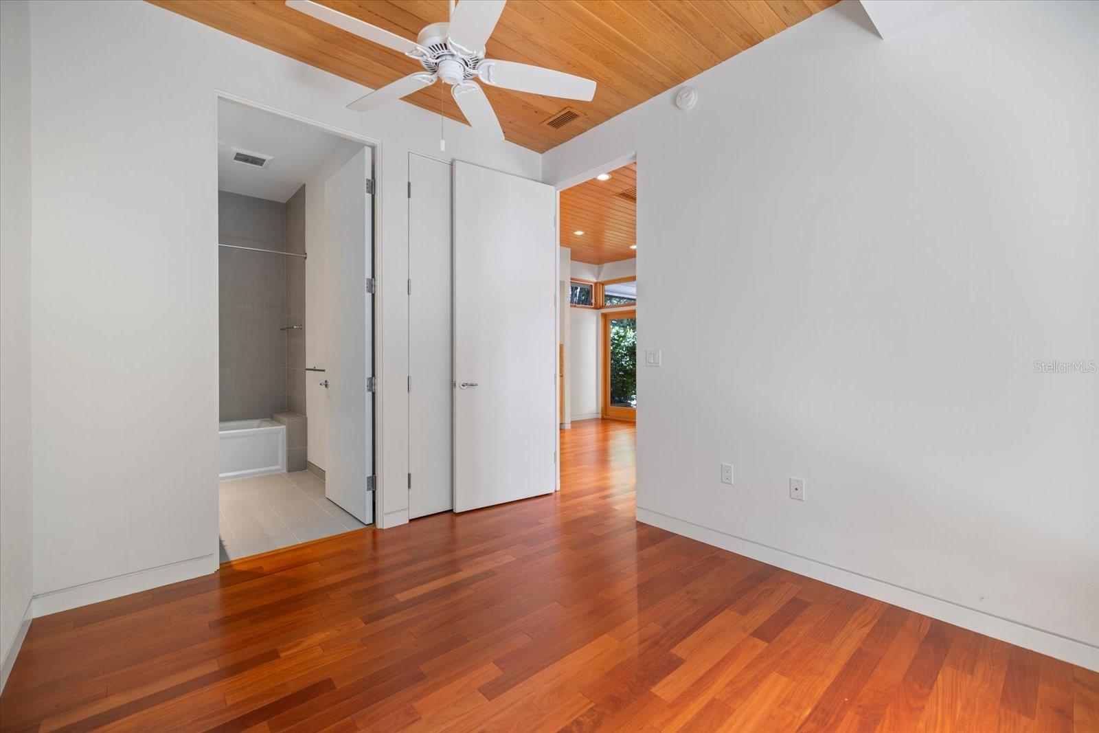 A4670822 Property Photo