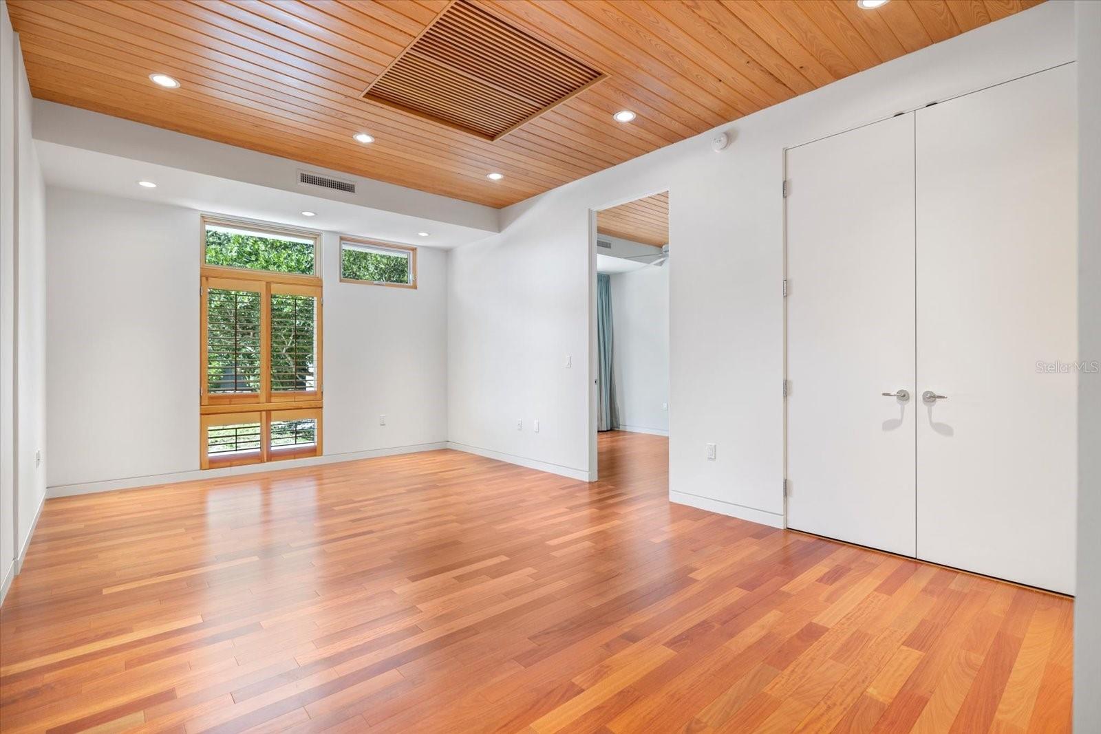 A4670822 Property Photo