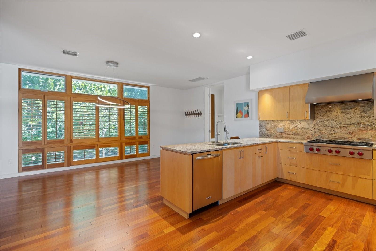 A4670822 Property Photo