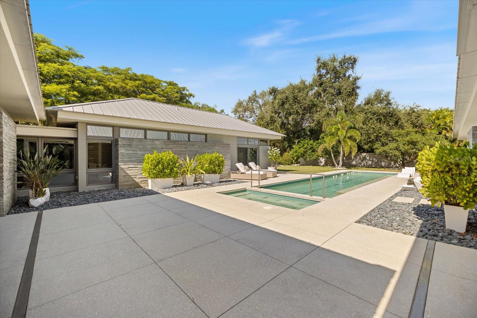 A4670822 Property Photo