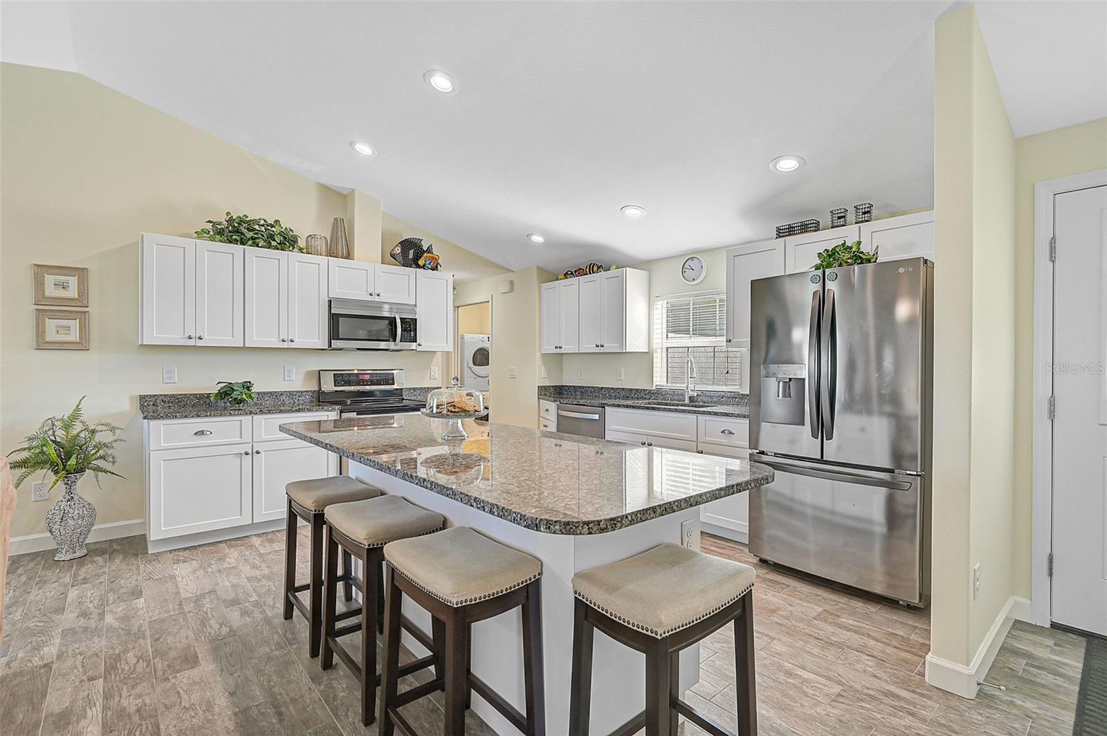 6297 DRUCKER CIR, PORT CHARLOTTE, FL, 33981