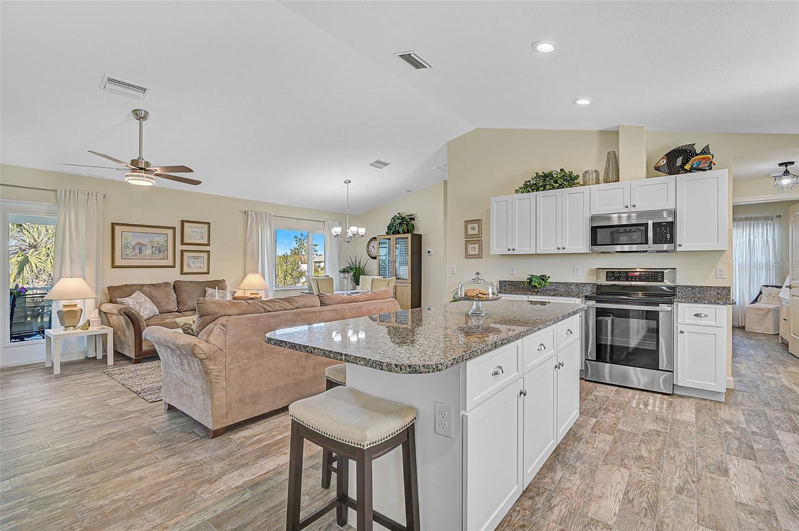 6297 DRUCKER CIR, PORT CHARLOTTE, FL, 33981