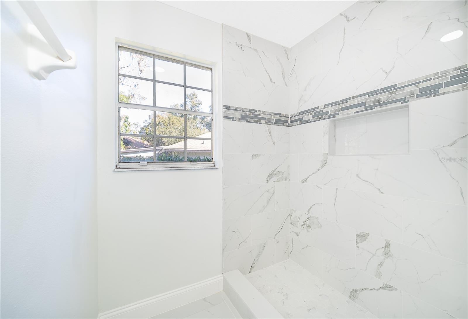 1250 GLENMORE DR, APOPKA, FL, 32712