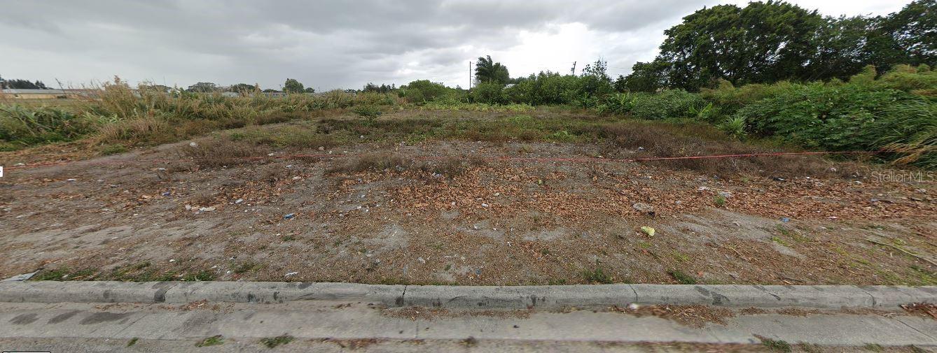 875 JOE LOUIS AVE, PAHOKEE, FL, 33476