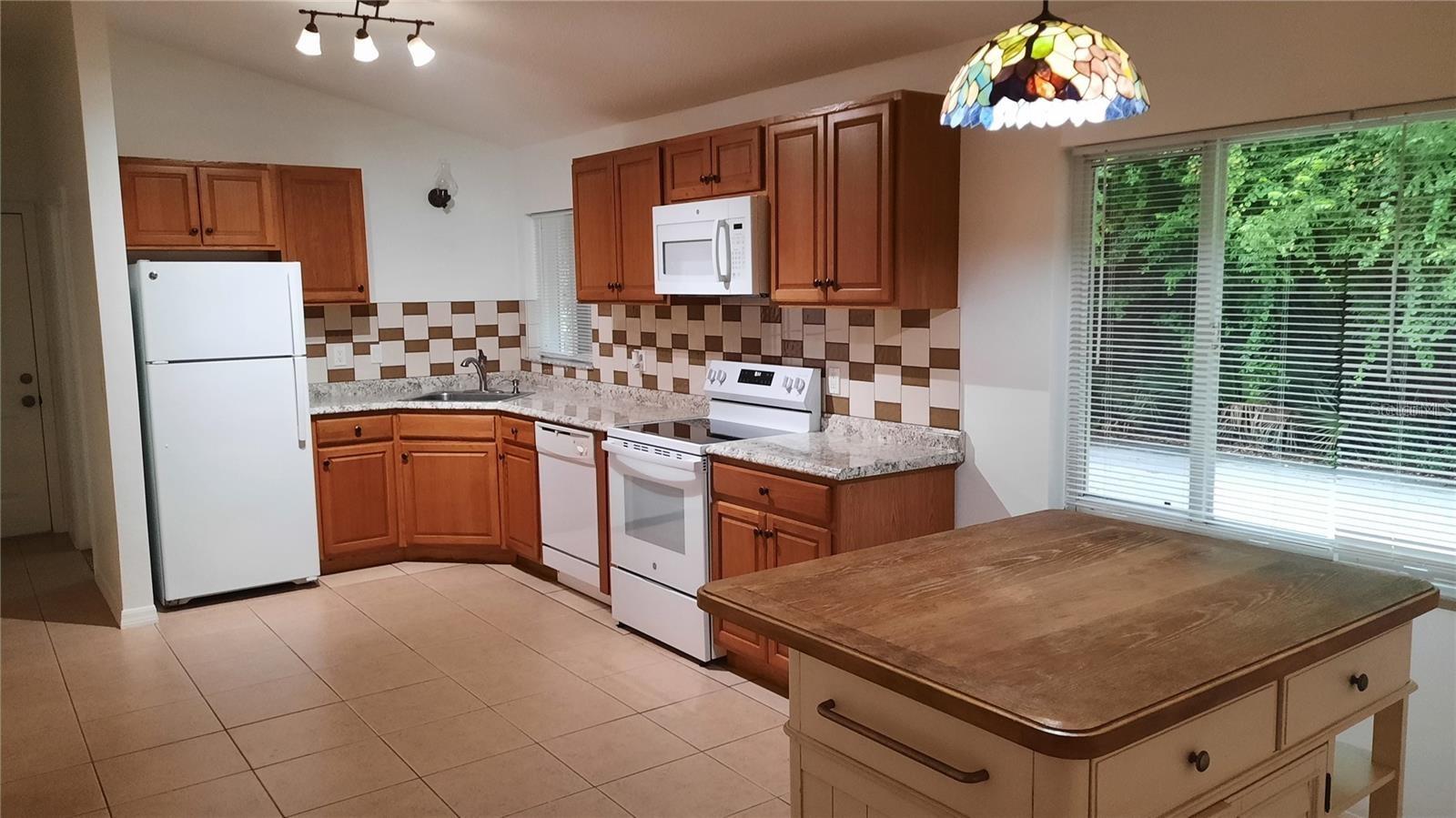 640 VIRGINIA AVE, HOLLY HILL, FL, 32117