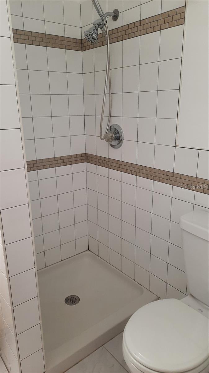 640 VIRGINIA AVE, HOLLY HILL, FL, 32117