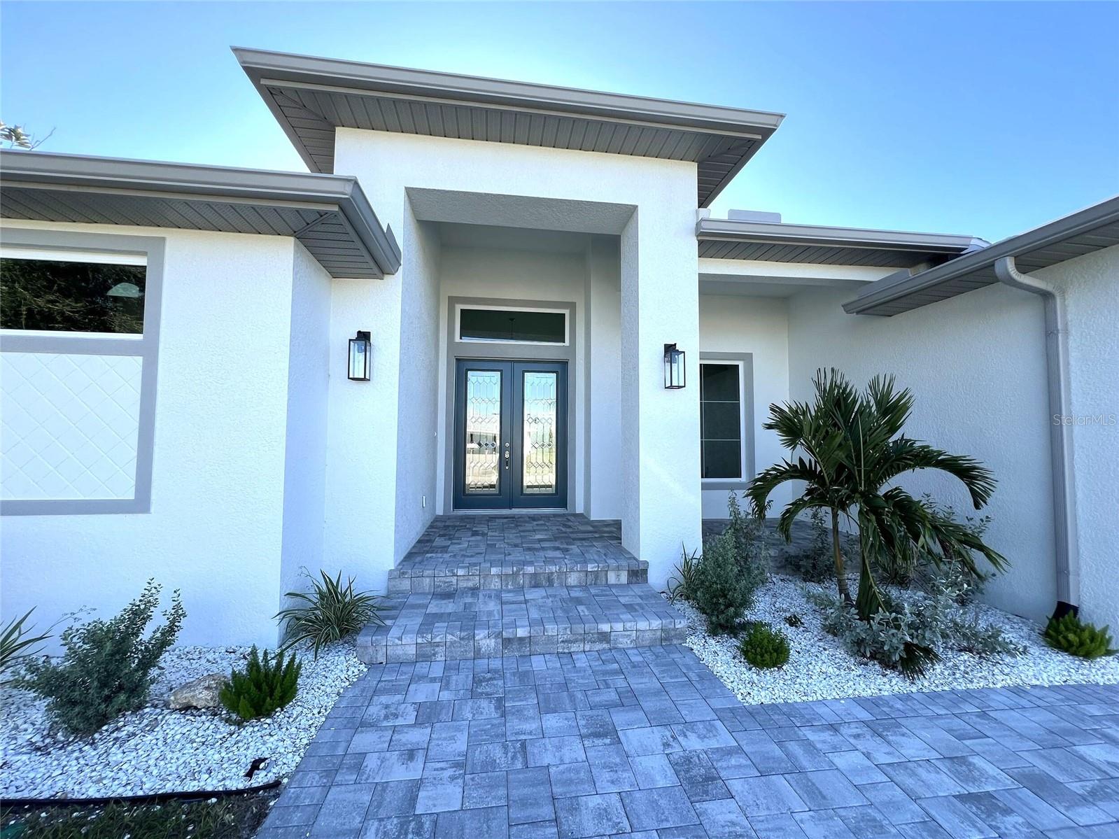 750 ROTONDA CIR, ROTONDA WEST, FL, 33947