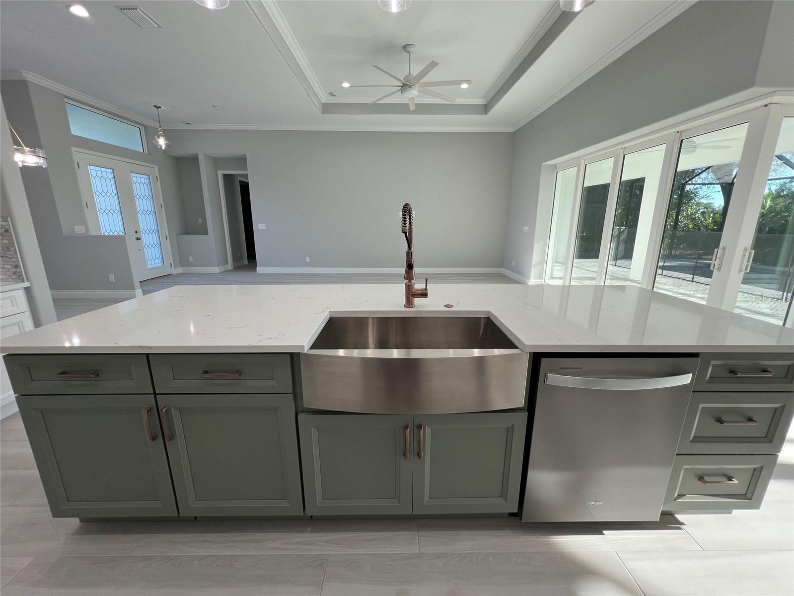 750 ROTONDA CIR, ROTONDA WEST, FL, 33947