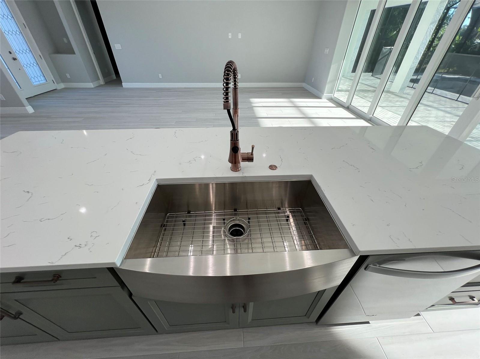 750 ROTONDA CIR, ROTONDA WEST, FL, 33947