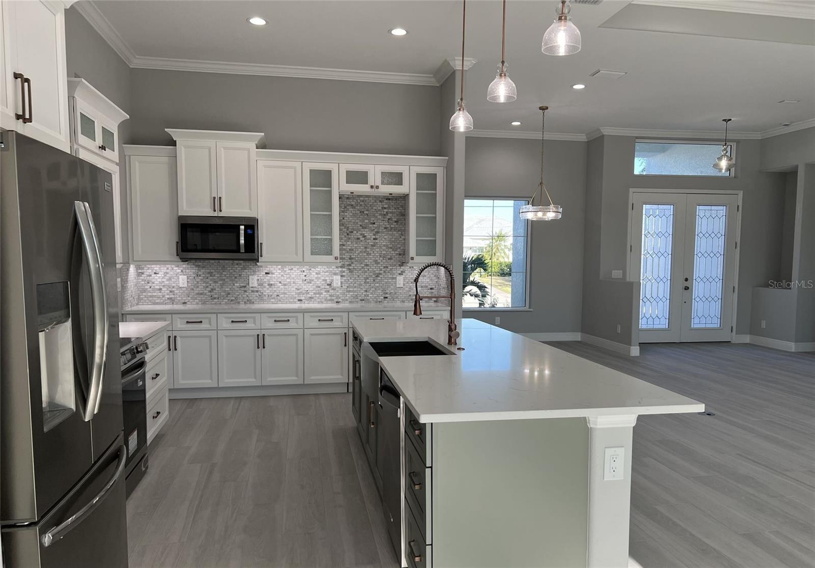 750 ROTONDA CIR, ROTONDA WEST, FL, 33947