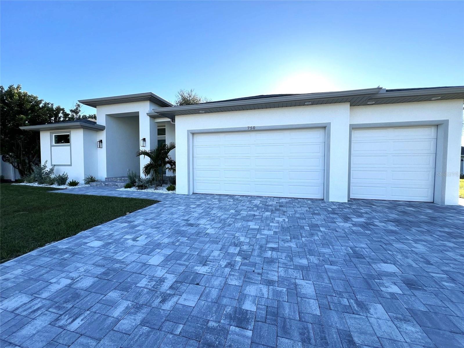 750 ROTONDA CIR, ROTONDA WEST, FL, 33947