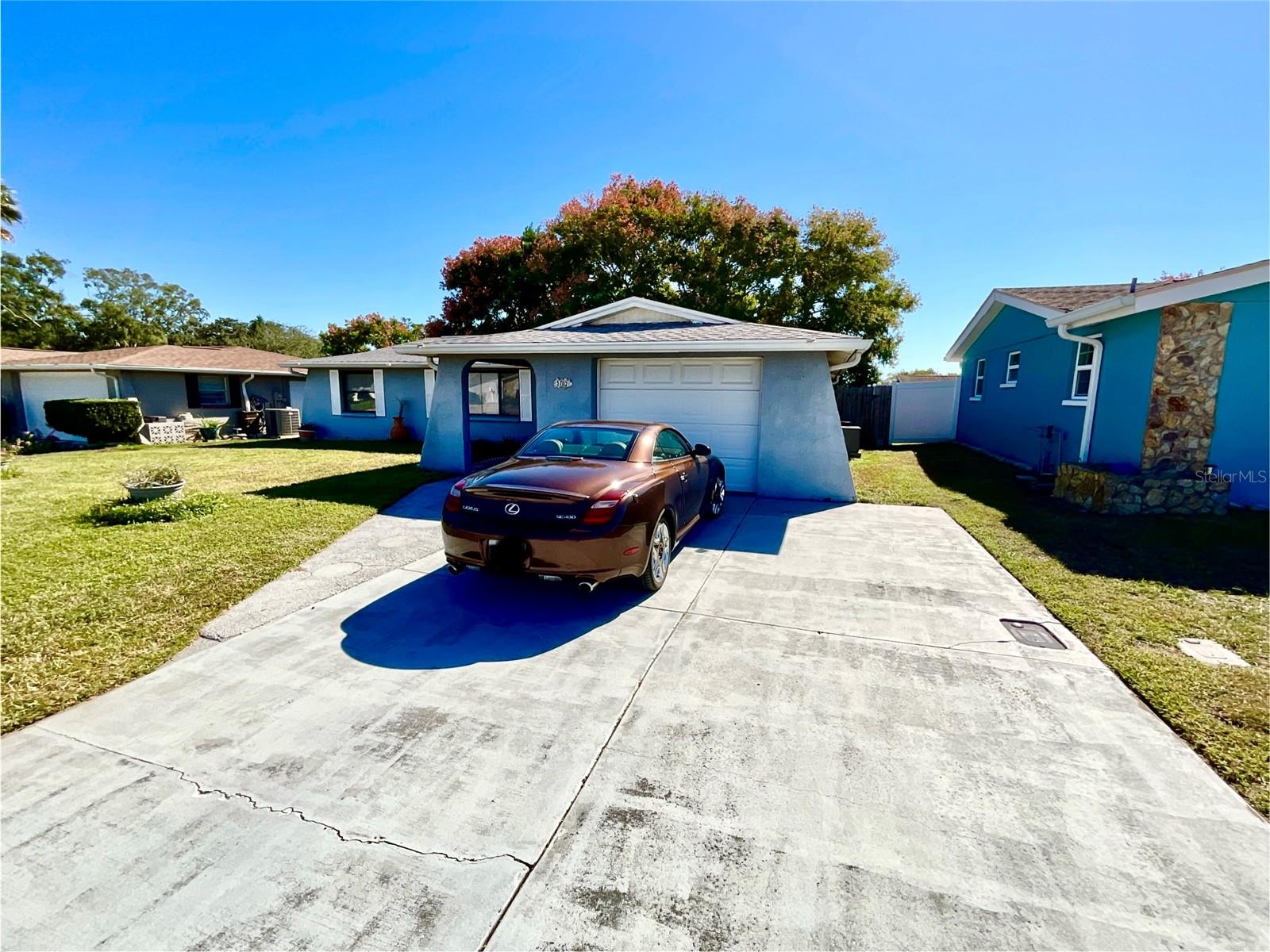 5702 MOOG RD, HOLIDAY, FL, 34690