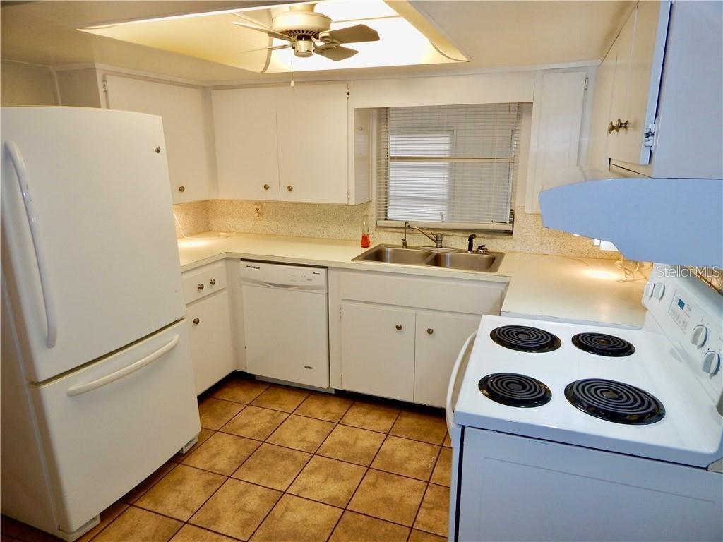 5702 MOOG RD, HOLIDAY, FL, 34690