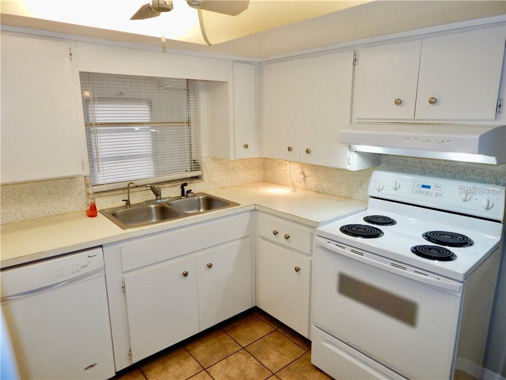 5702 MOOG RD, HOLIDAY, FL, 34690