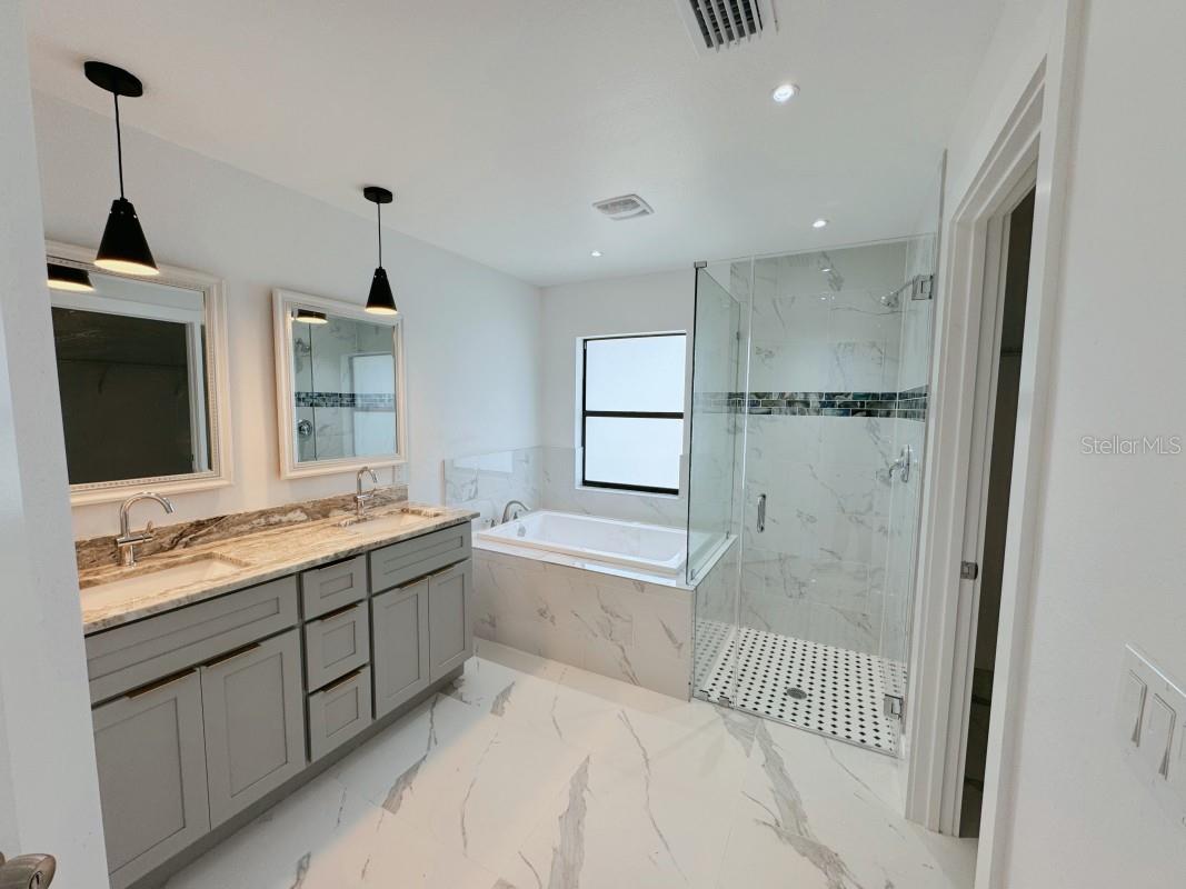 1541 MUSIC LN, NORTH PORT, FL, 34286