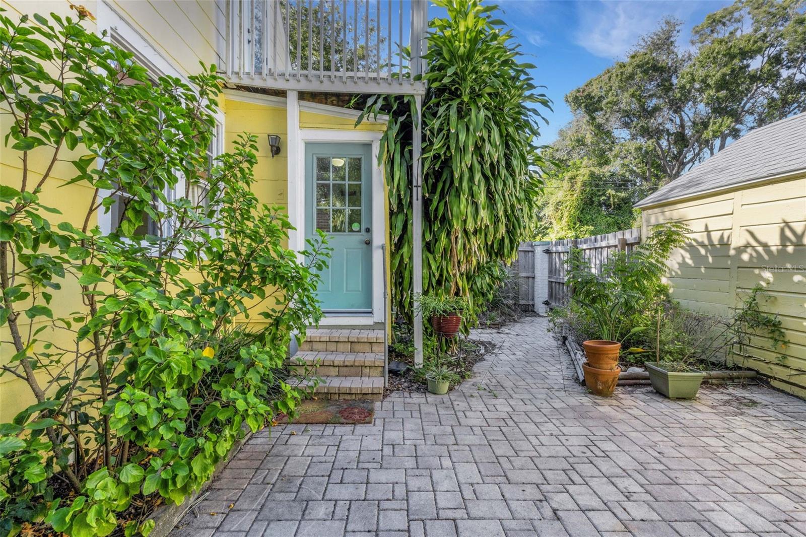 717 12TH AVE N, ST PETERSBURG, FL, 33701