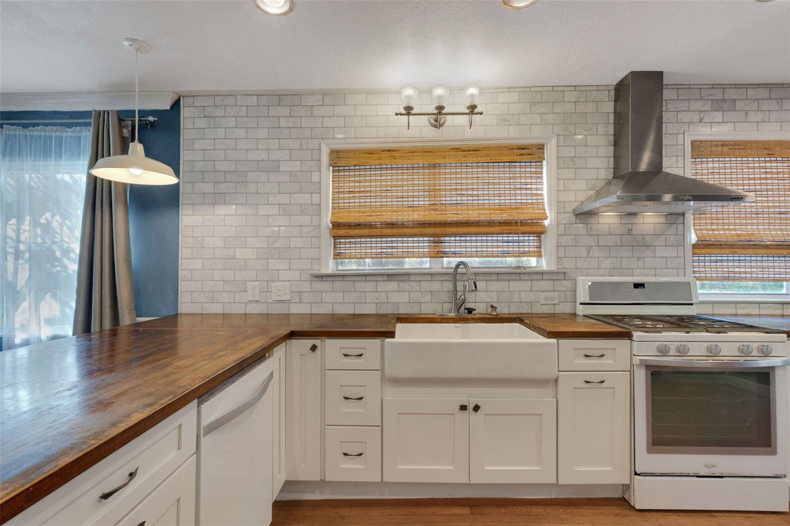 717 12TH AVE N, ST PETERSBURG, FL, 33701