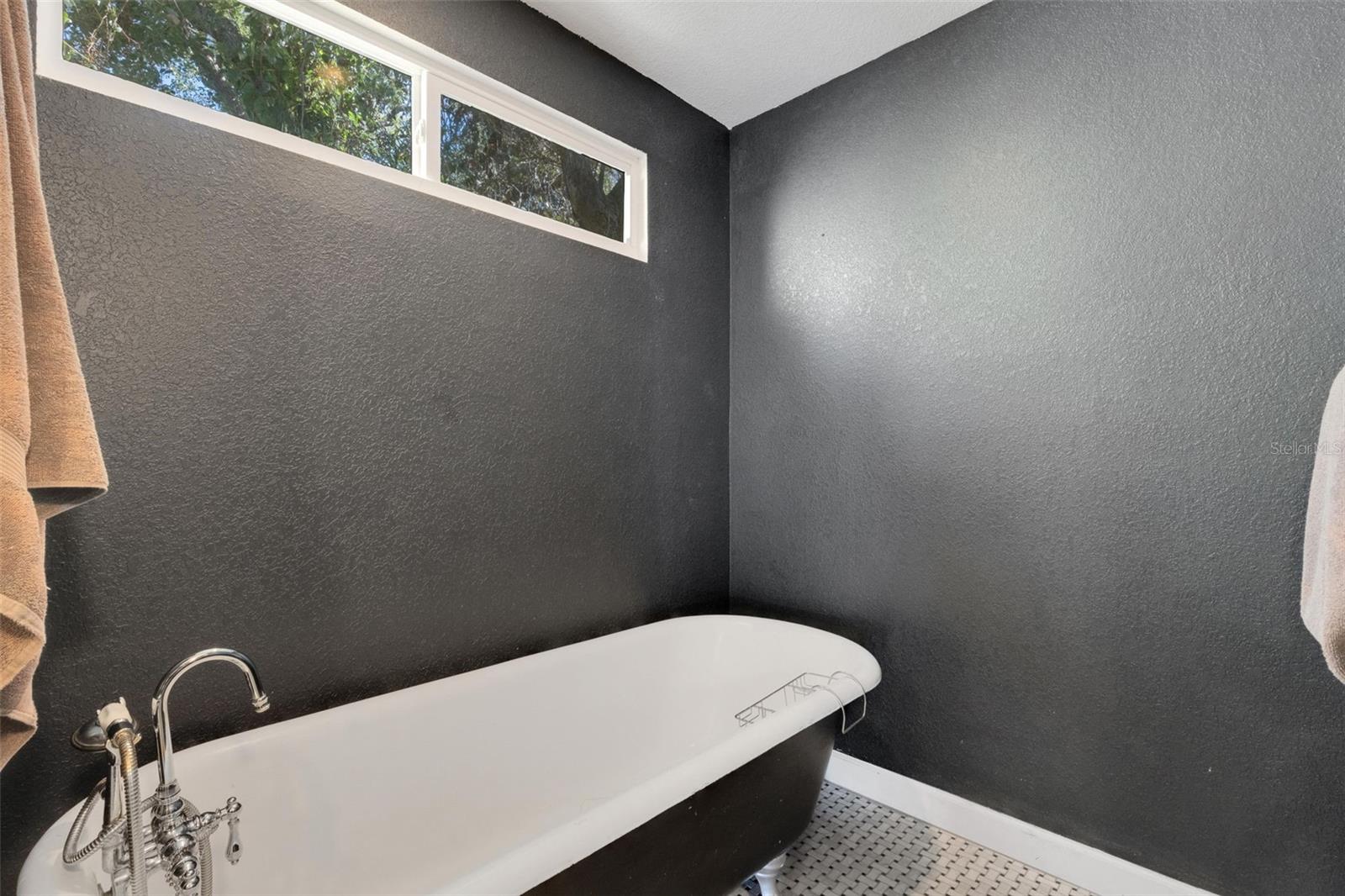 717 12TH AVE N, ST PETERSBURG, FL, 33701