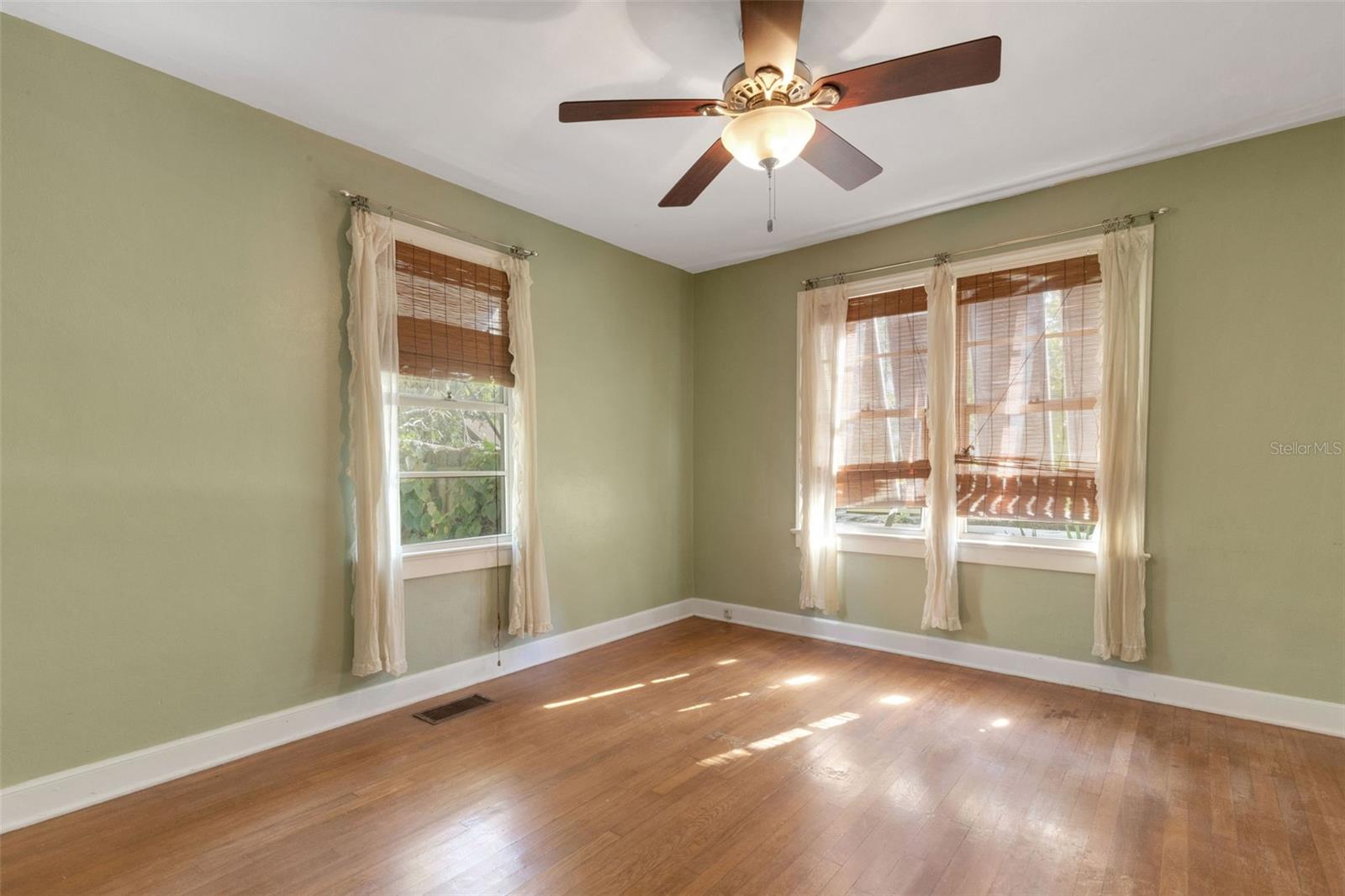 717 12TH AVE N, ST PETERSBURG, FL, 33701