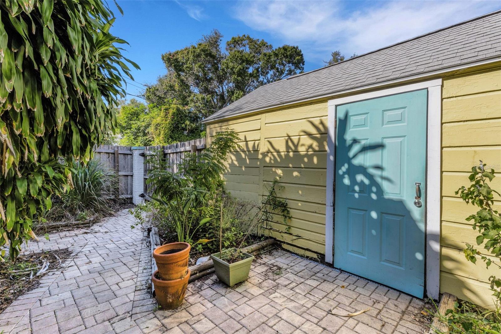 717 12TH AVE N, ST PETERSBURG, FL, 33701