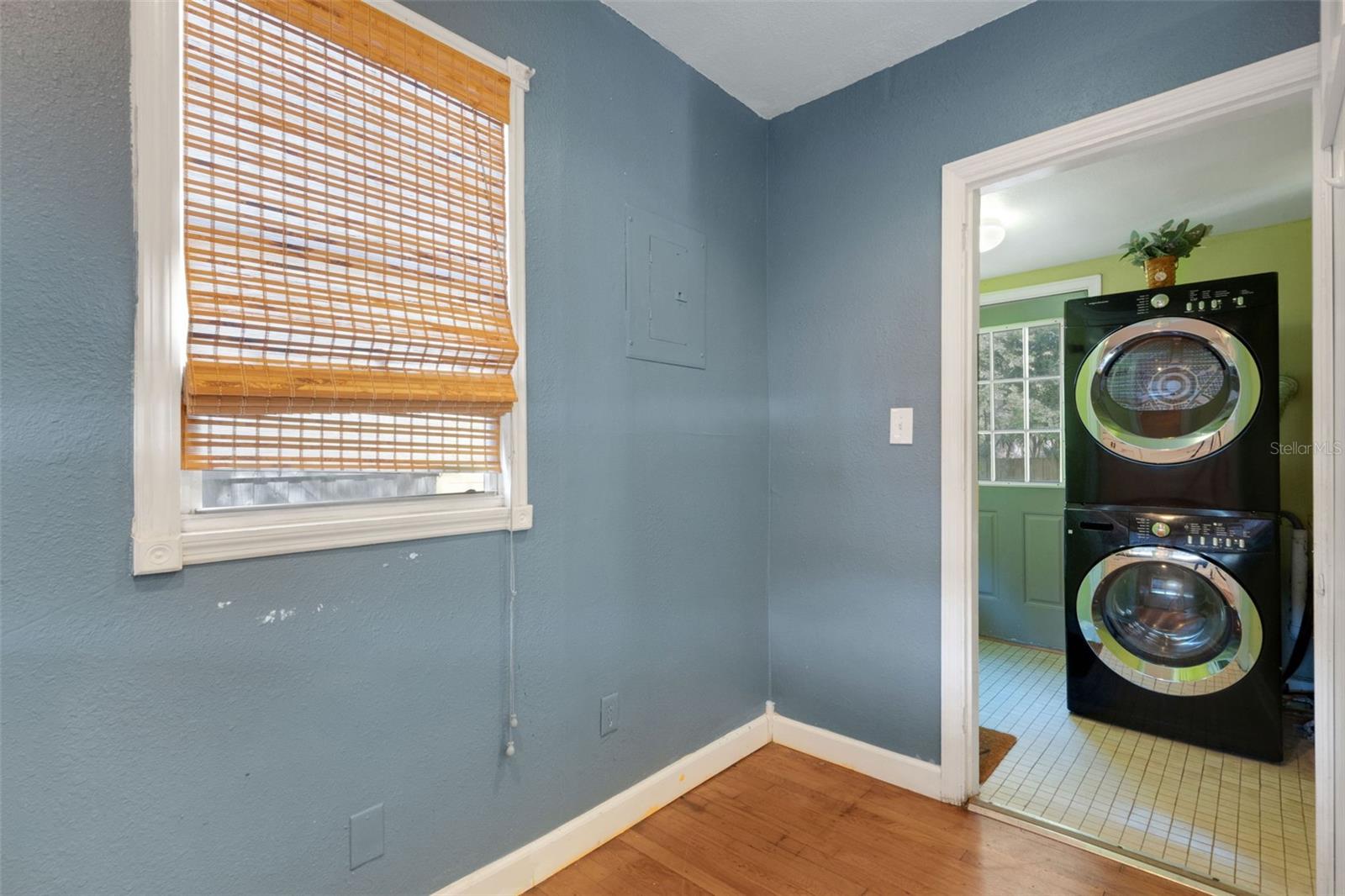 717 12TH AVE N, ST PETERSBURG, FL, 33701