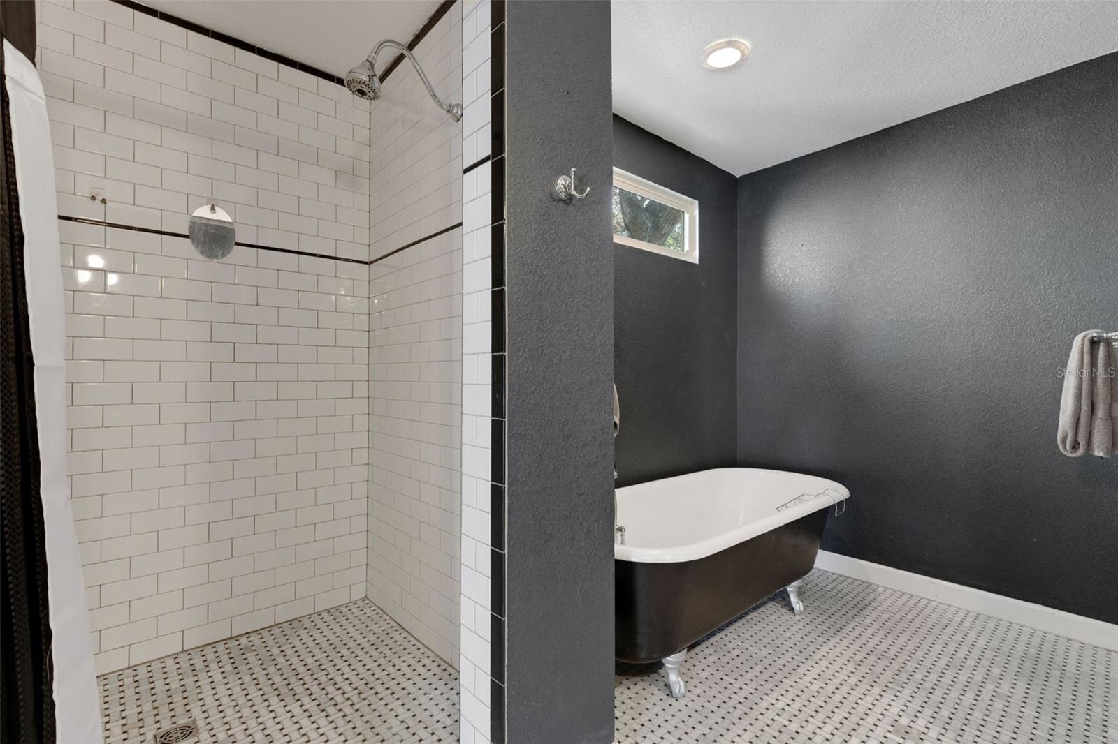 717 12TH AVE N, ST PETERSBURG, FL, 33701